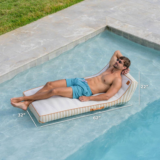 Luxurious Floating Pool Lounger